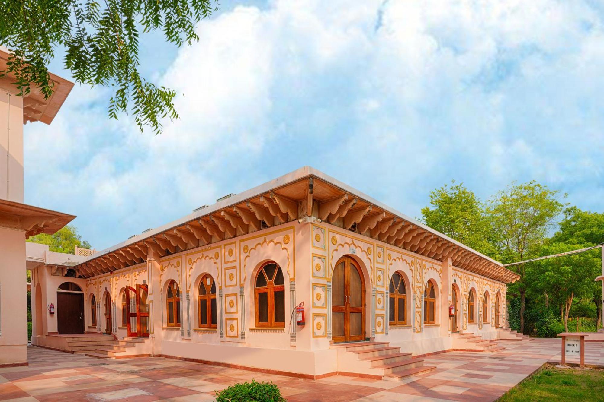 Hotel Club Mahindra Bharatpur Exterior foto