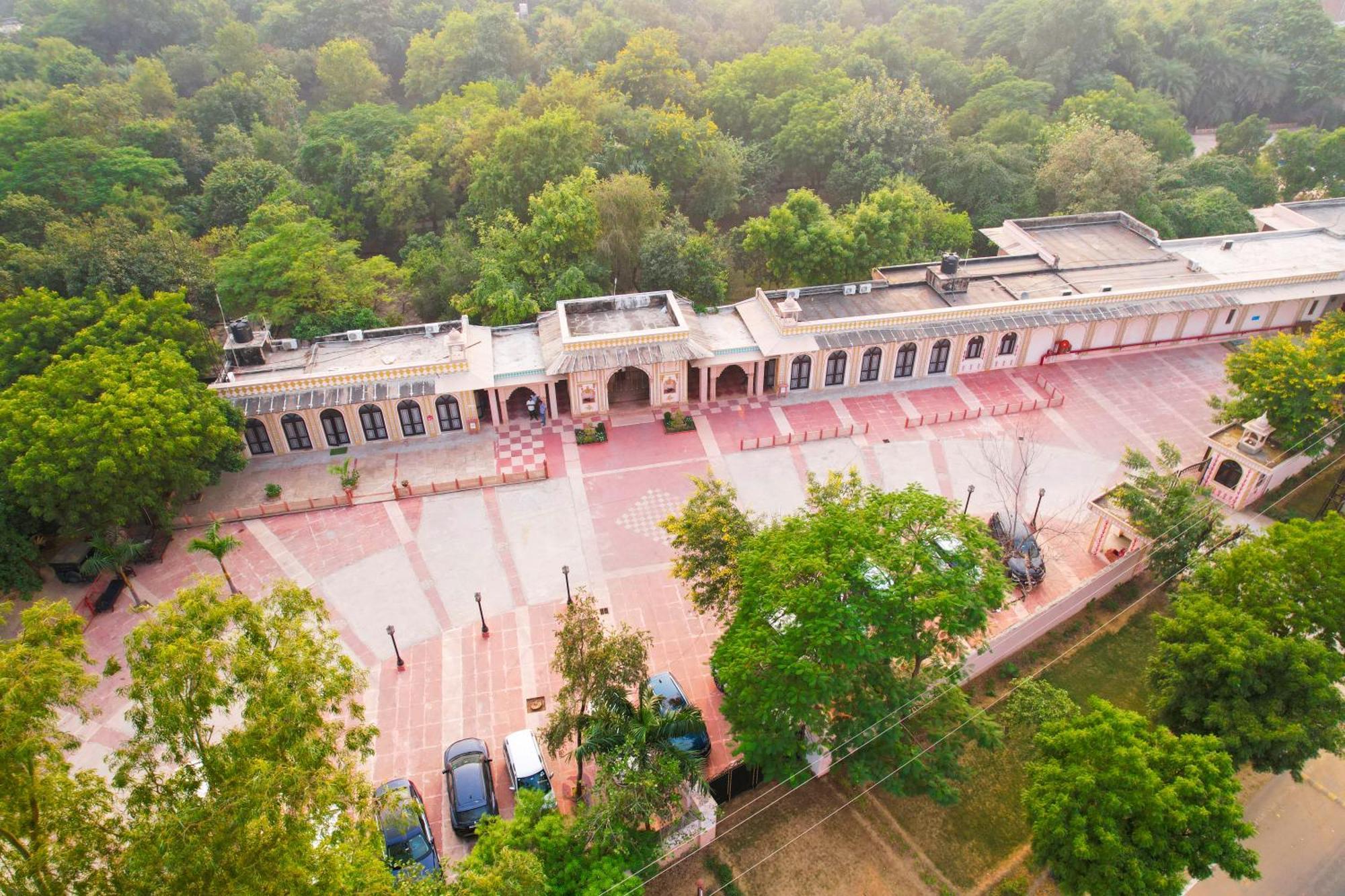 Hotel Club Mahindra Bharatpur Exterior foto